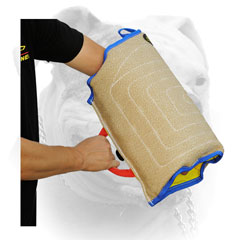 Lightweight strong bite sleeve