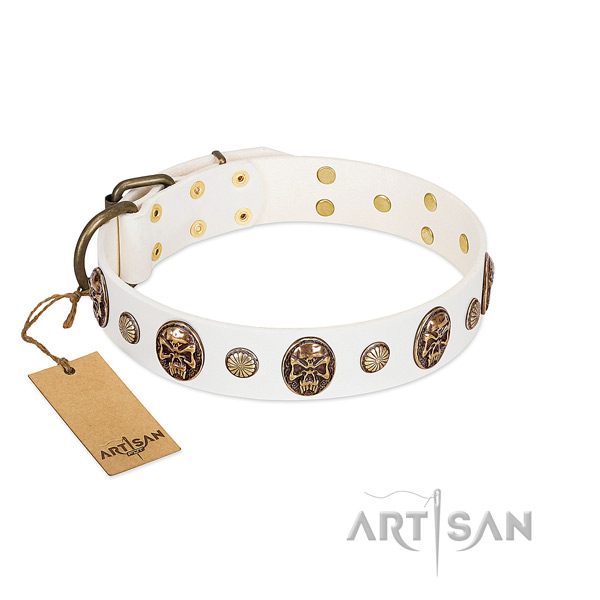 Easy adjustable full grain leather dog collar for easy wearing