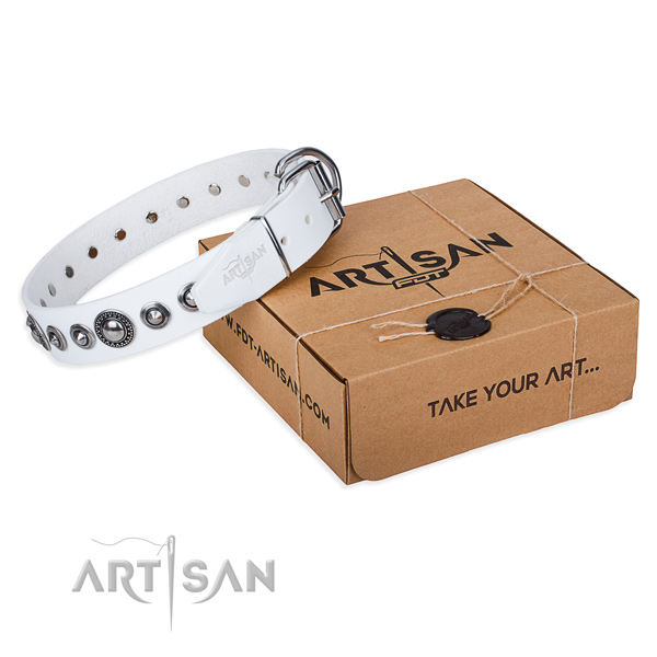 Full grain leather dog collar made of soft material with corrosion proof D-ring